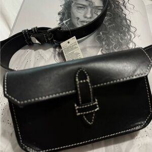 New - Banana Republic leather belt bag can wear as bum bag or as a belt alone.